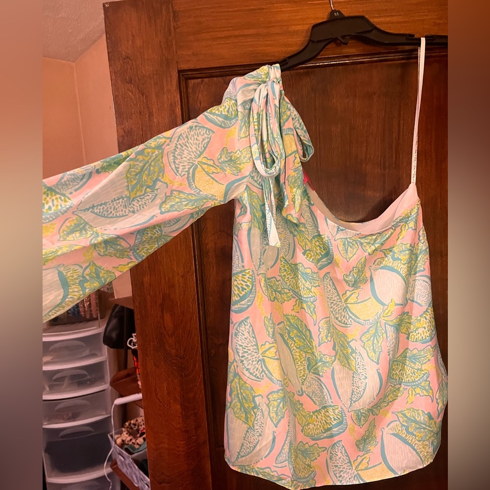 Lilly Pullitzer 1 shoulder silk top